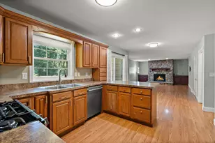 423 Shorewood Ct, Valparaiso, IN 46385 - Photo 15