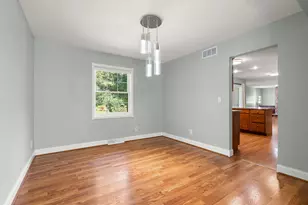 423 Shorewood Ct, Valparaiso, IN 46385 - Photo 11