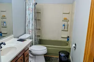 875 W 72nd Ct, Merrillville, IN 46410 - Photo 11