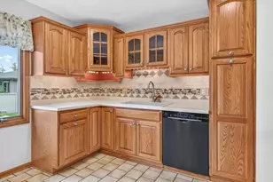 9838 Redbud Rd, Munster, IN 46321 - Photo 11