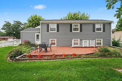 203 E Greenwood Avenue, Crown Point, IN 46307 - Photo 23
