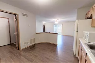 1945 W 86th Ln, Merrillville, IN 46410 - Photo 5