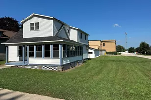 311 S Clay St, Morocco, IN 47963 - Photo 1