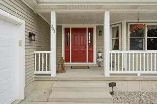 731 Oakbrook Dr, Hebron, IN 46341 - Photo 3
