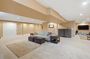 731 Oakbrook Dr, Hebron, IN 46341 - Photo 23