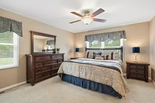 731 Oakbrook Dr, Hebron, IN 46341 - Photo 11