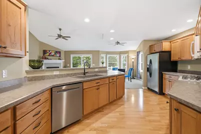 731 Oakbrook Drive, Hebron, IN 46341 - Photo 7