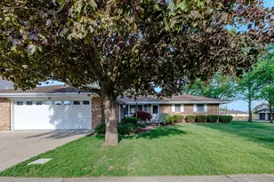 23 S Illinois St, Remington, IN 47977 - Photo 1