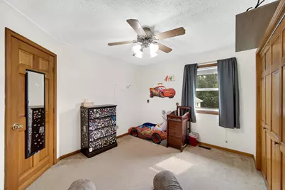 585 Lake Park Drive, Valparaiso, IN 46385 - Photo 15