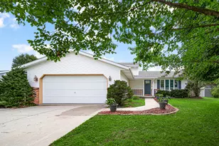 585 Lk Pk Dr, Valparaiso, IN 46385 - Photo 1