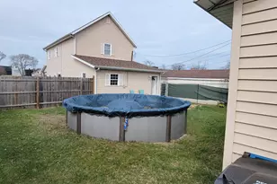 1714 Tennessee St, Michigan City, IN 46360 - Photo 15