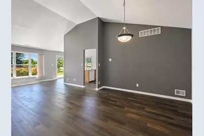 1081 Wildwood Lane, Schererville, IN 46375 - Photo 5