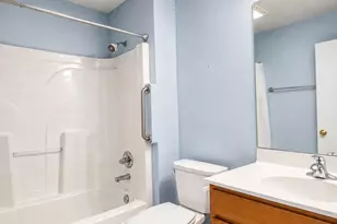 1081 Wildwood Ln, Schererville, IN 46375 - Photo 9
