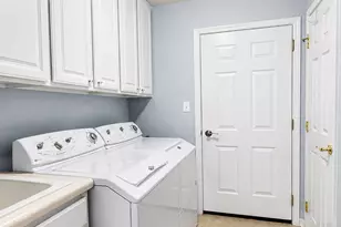 1081 Wildwood Ln, Schererville, IN 46375 - Photo 15