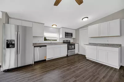 2716 E 450 S, La Porte, IN 46350 - Photo 9