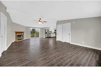 2716 E 450 S, La Porte, IN 46350 - Photo 5