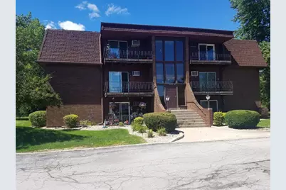 9726 5th Street #1d, Highland, IN 46322 - Photo 1