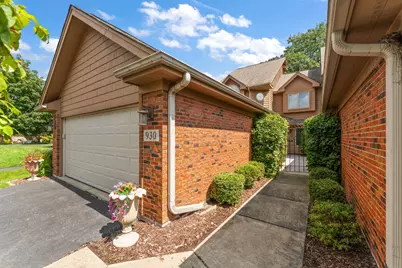 930 Cornwallis Lane, Munster, IN 46321 - Photo 1