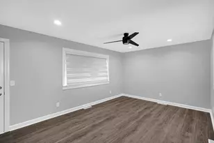 561 Eastwood Dr, Lowell, IN 46356 - Photo 7