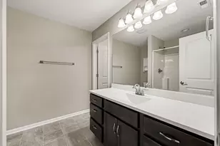 2950 Daintree Wy, Valparaiso, IN 46385 - Photo 9