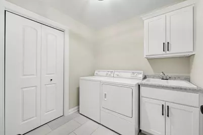 1002 Oak Grove Court, Crown Point, IN 46307 - Photo 23