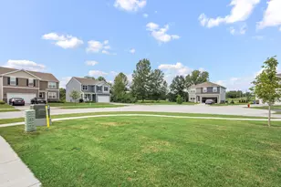 624 Ensign Pl, Hebron, IN 46341 - Photo 3