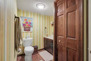 428 Pickwick Pl, Valparaiso, IN 46385 - Photo 23
