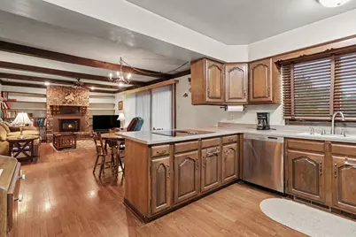 428 Pickwick Place, Valparaiso, IN 46385 - Photo 11