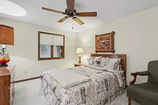 428 Pickwick Pl, Valparaiso, IN 46385 - Photo 17