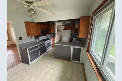 7447 California Avenue, Hammond, IN 46323 - Photo 7