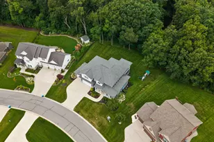 326 W Houghton Dr, Valparaiso, IN 46385 - Photo 69