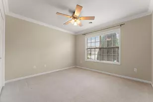901 Veterans Ln, Crown Point, IN 46307 - Photo 17