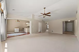 901 Veterans Ln, Crown Point, IN 46307 - Photo 5