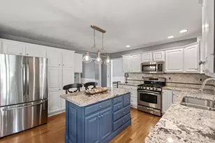 130 Kinsale Ave, Valparaiso, IN 46385 - Photo 9