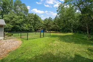 11057 Pleasant Grove Dr, Wheatfield, IN 46392 - Photo 39