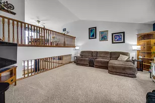 8735 E 124th Pl, Crown Point, IN 46307 - Photo 5