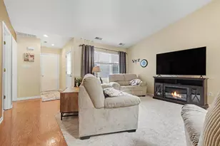 6851 Falcon Dr, Schererville, IN 46375 - Photo 5