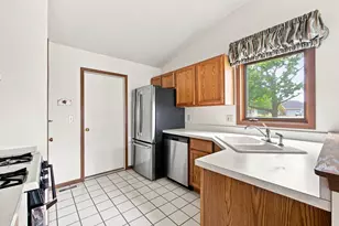 9443 Van Buren St, Crown Point, IN 46307 - Photo 15