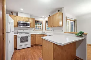 11398 N Pine Ct, Wheatfield, IN 46392 - Photo 13