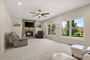 116 N Ashton Ln, Valparaiso, IN 46385 - Photo 13