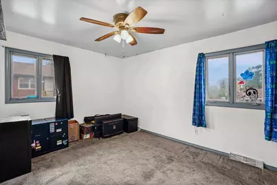 122 N Elmer Street, Griffith, IN 46319 - Photo 9