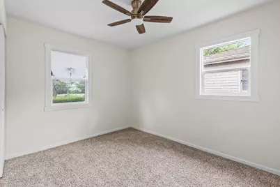 4171 W 39th Avenue, Hobart, IN 46342 - Photo 11