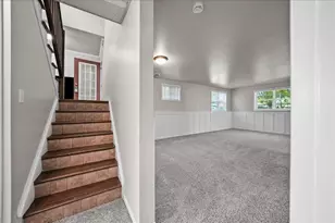 534 Robyn Rd, Valparaiso, IN 46385 - Photo 21