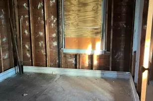 2037 Delaware St, Gary, IN 46407 - Photo 7