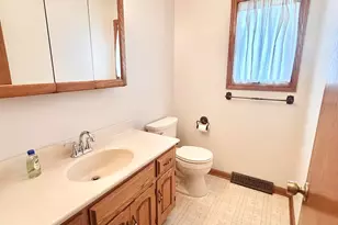 1429 Lakeview Dr, Schererville, IN 46375 - Photo 25