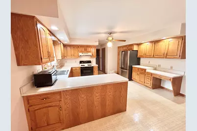 1429 Lakeview Drive, Schererville, IN 46375 - Photo 17