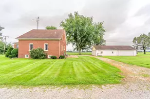 502 S 250 W, Valparaiso, IN 46385 - Photo 3