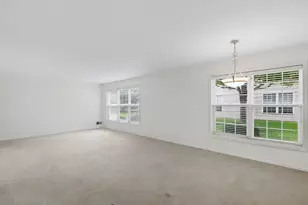 2175 Ramblewood Dr, Highland, IN 46322 - Photo 9