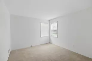 2175 Ramblewood Dr, Highland, IN 46322 - Photo 17