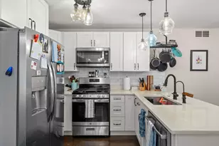 7901 Catalpa St, Dyer, IN 46311 - Photo 11